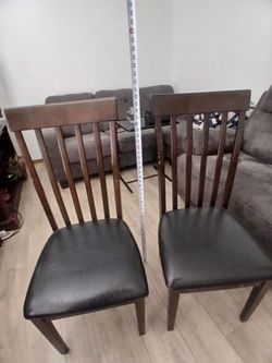 Dining chair set
