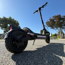 Electric scooter