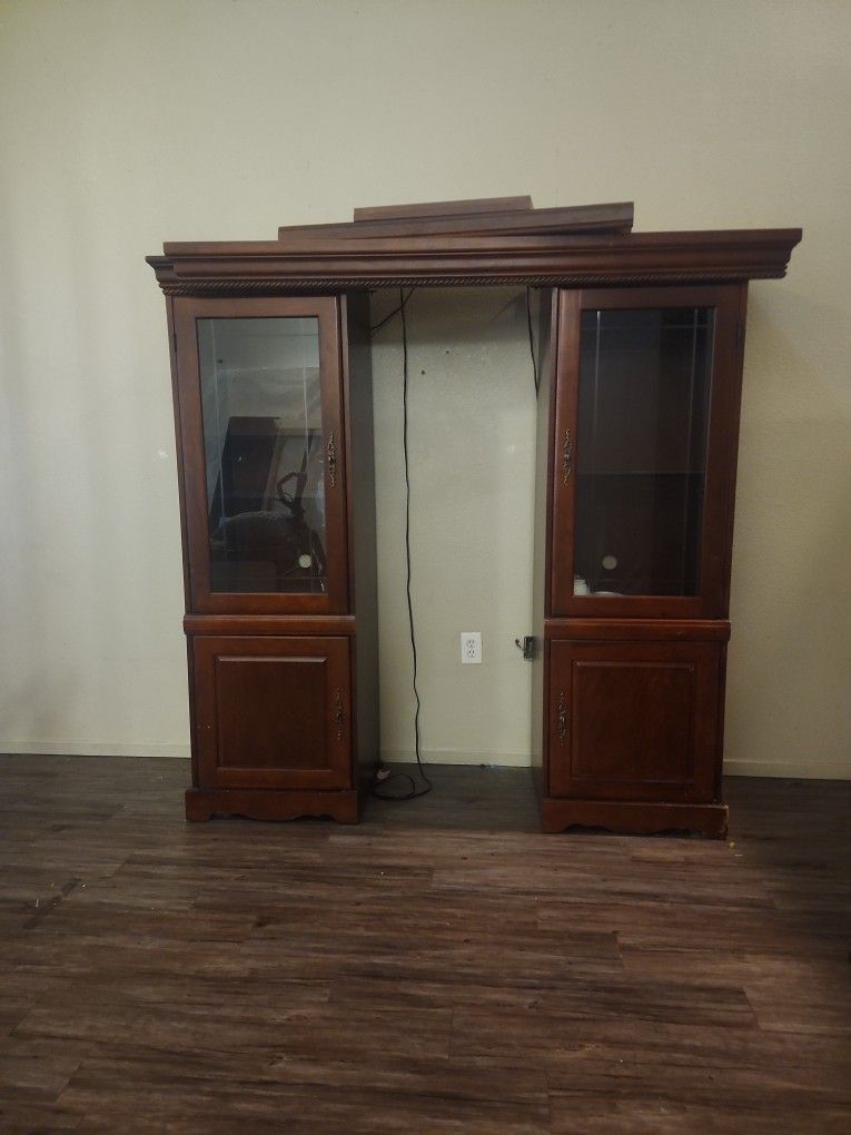 NEED GONE ASAP Entertainment Center Or Hutch