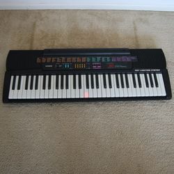 Casio CTK-520L 61-Key Lighted Keyboard (vintage, 1996)