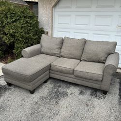 🐴 Couch Sectional + Ottoman
