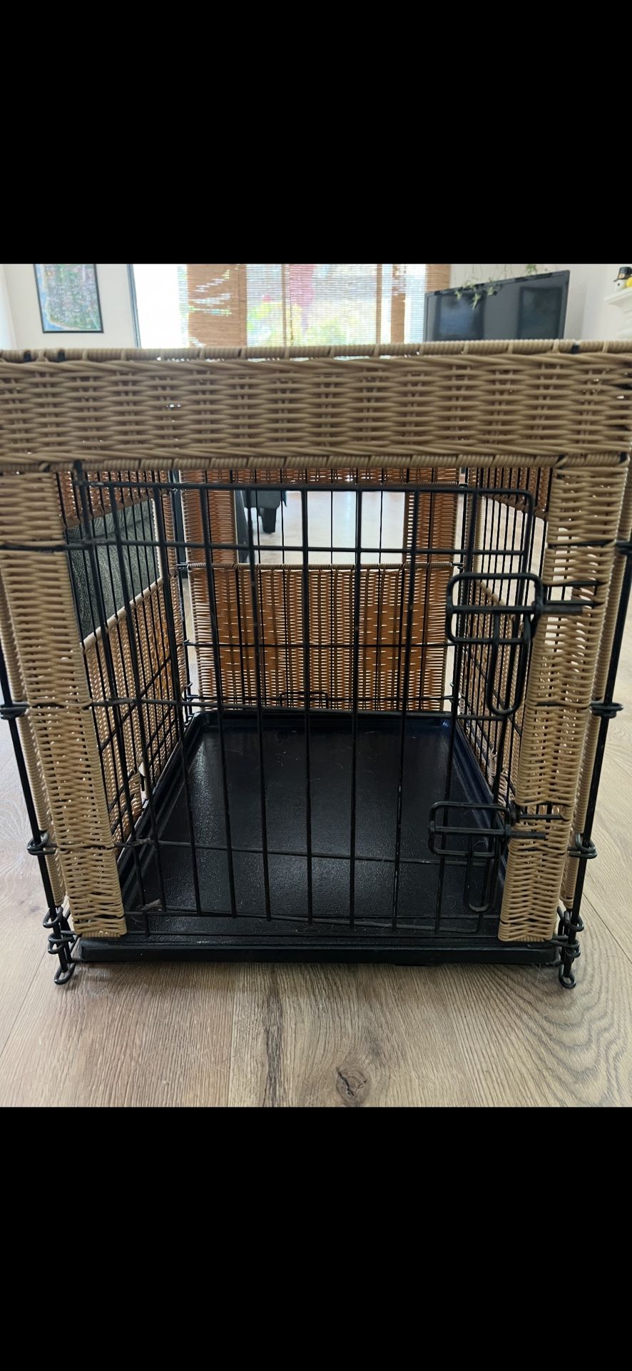 ***LIKE NEW DOG CRATE*****