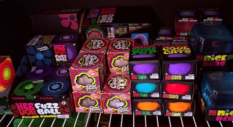 NEW NeeDoh Squishies – Multiple Styles & Colors Available READ DESCRIPTION