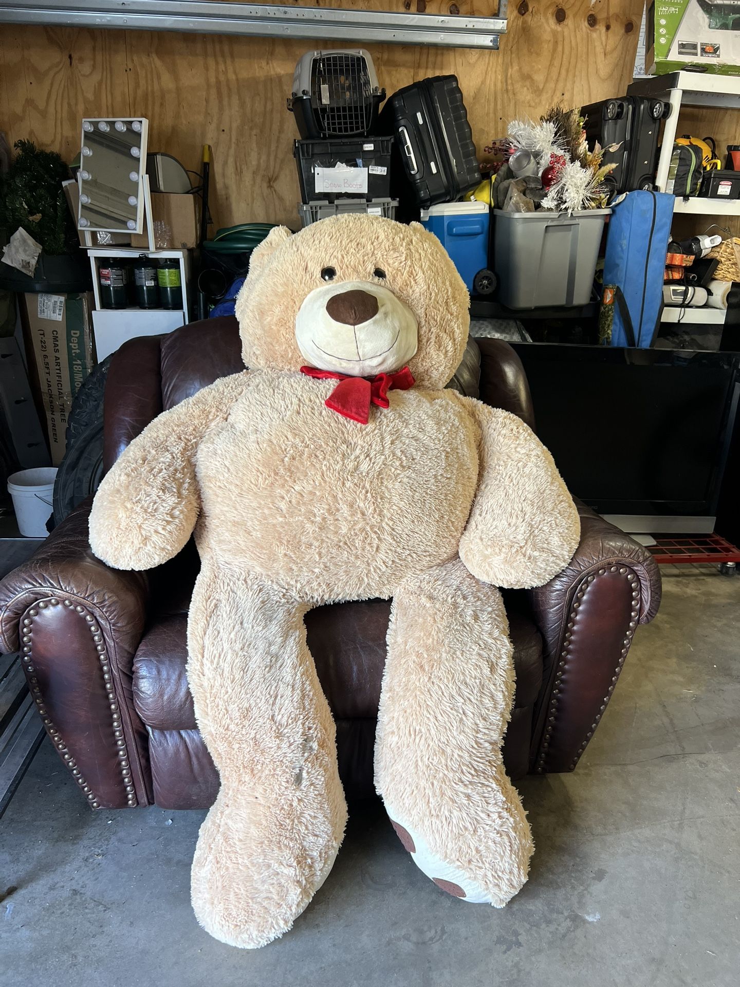 Huge teddy bear