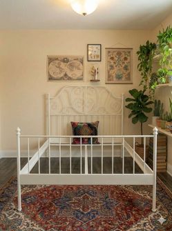 Bed frame full size