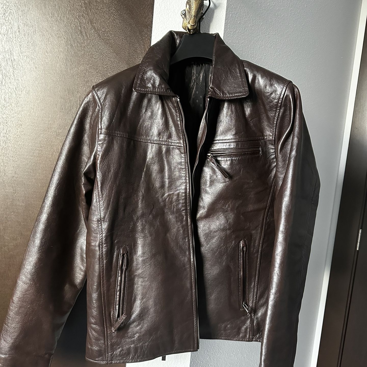 Unworn 100% Genuine Leather Jacket