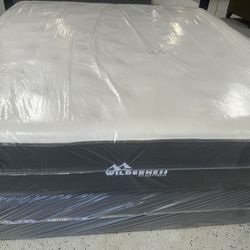 King Size Mattress And Boxspring Set 