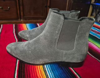 Men's Express Gray Suede Chelsea Boots