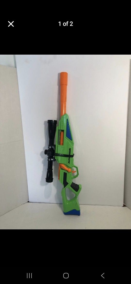 Adventure Rouge Action Blaster