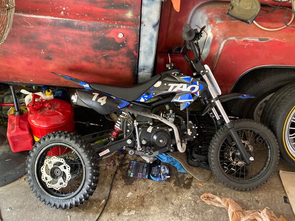 Good dirt bike to big for it I put brand new tires on it ...