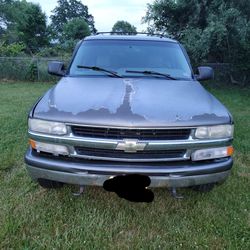 2002 Suburban PARTS ONLY