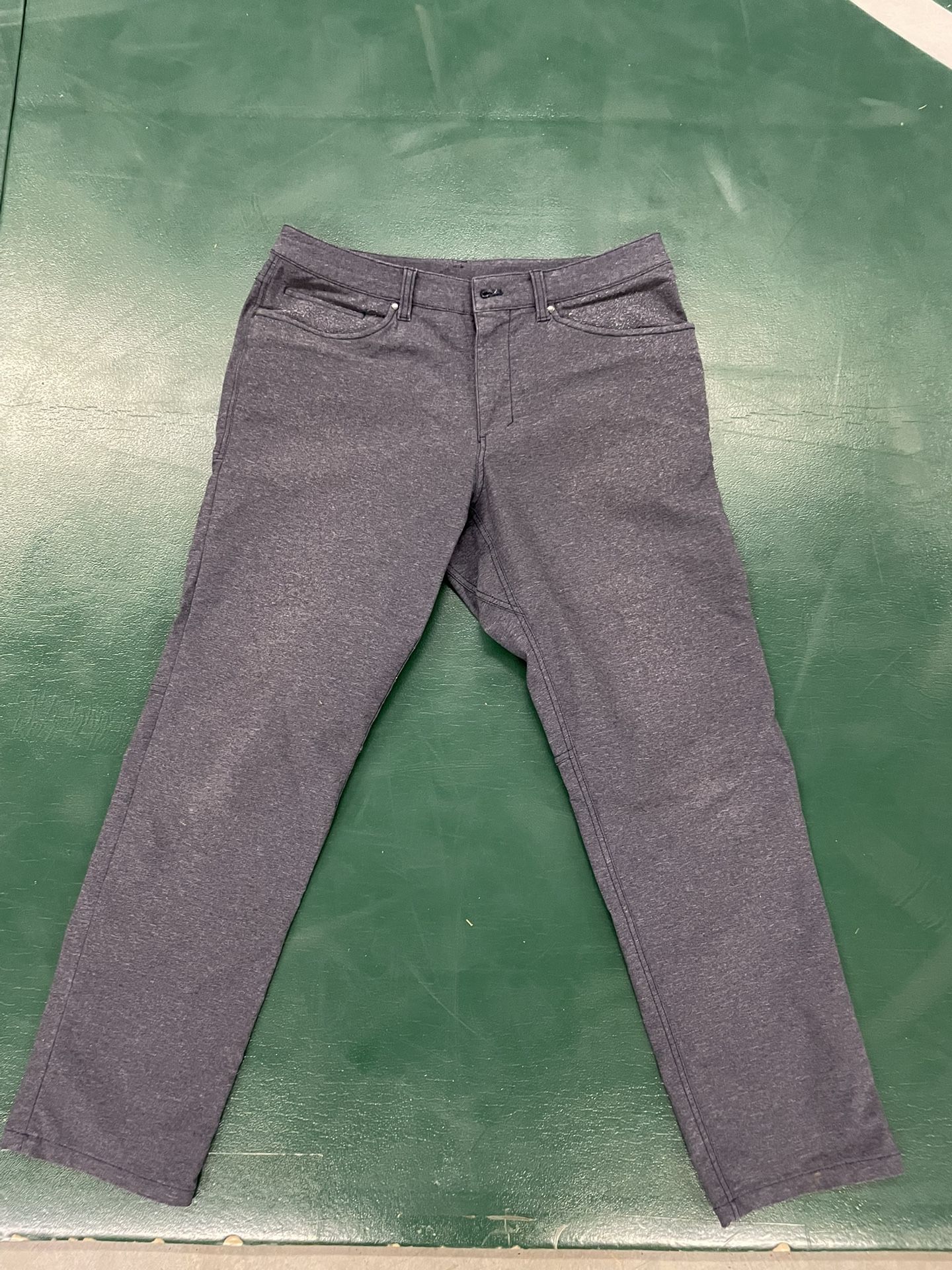 Lululemon Men’s Gray Pant $60
