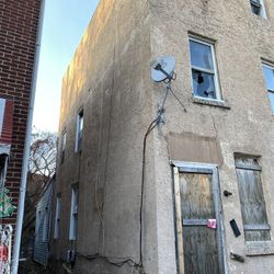 3 STORY MULTI-FAMILY BUILDING FOR SALE IN FRANKFORD 19124