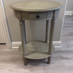 Oval Nightstand 