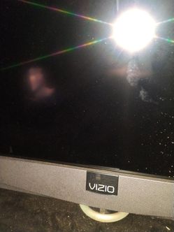 48" VIZIO TV gently used.