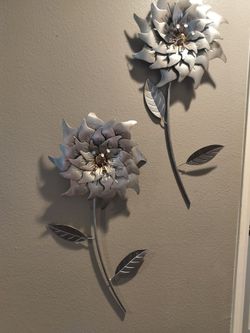 Hunging Metal Flowers