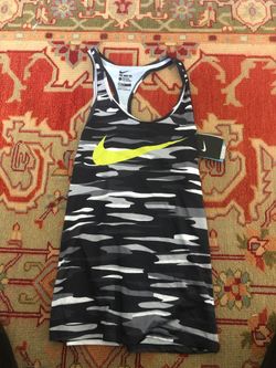 Nike tank