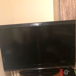 Toshiba 55-Inch 1080p, 120 Hz LCD HDTV, Black (2011 Model)