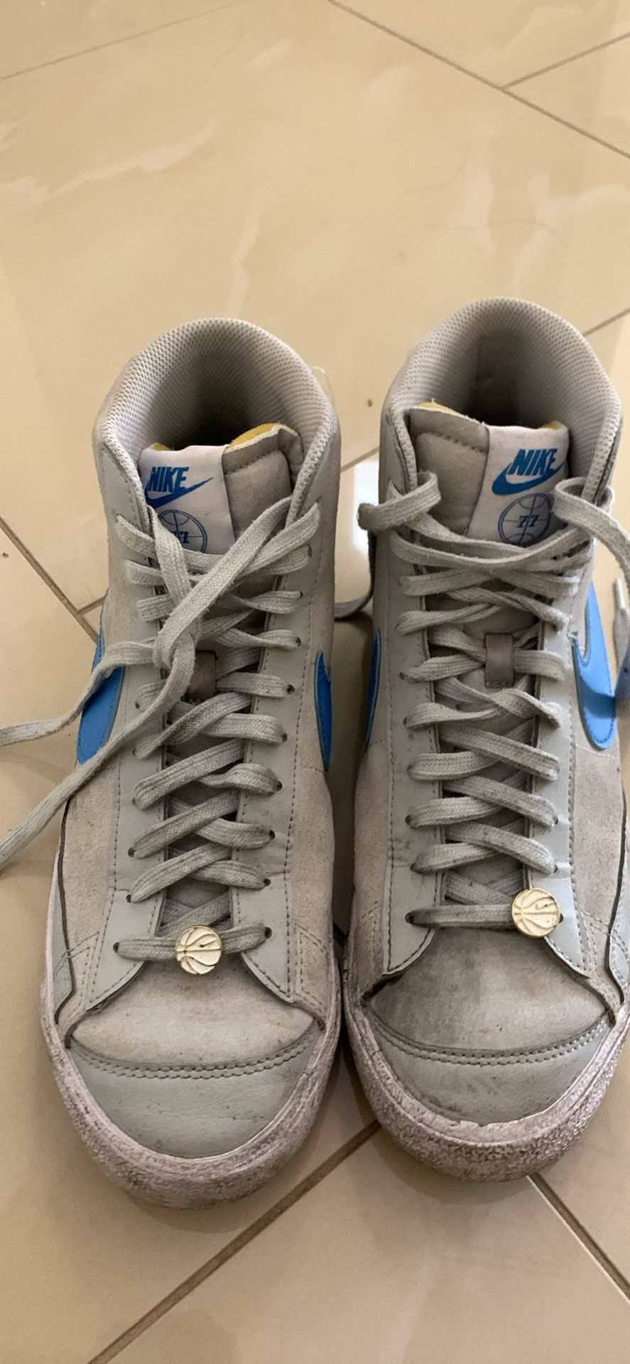 Nike Blazer Size 9