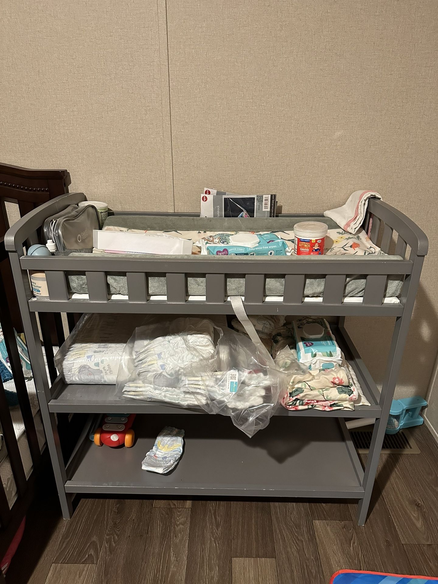 Dream On Me Changing Table