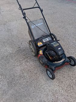 Gas lawnmower Briggs Stratton