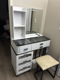 Makeup Vanity Desk with Lighted Mirror & Stool
