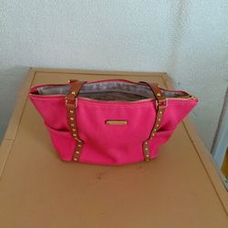 Micheal Kors (Handbag)