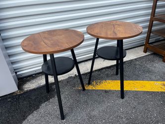 2 living room end tables