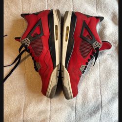 Jordan 4 Toro Bravo