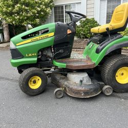 John Deer Riding Lawn Mower