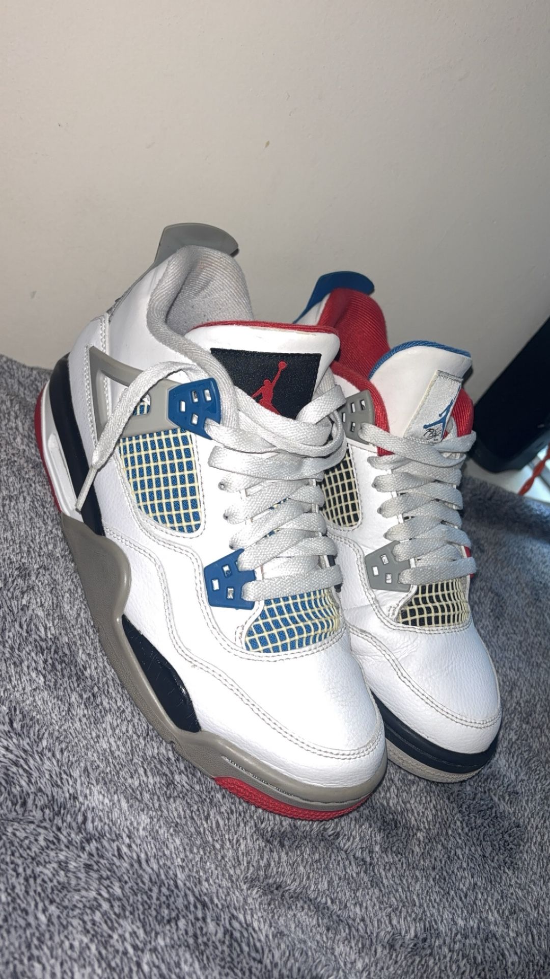 Jordan 4s
