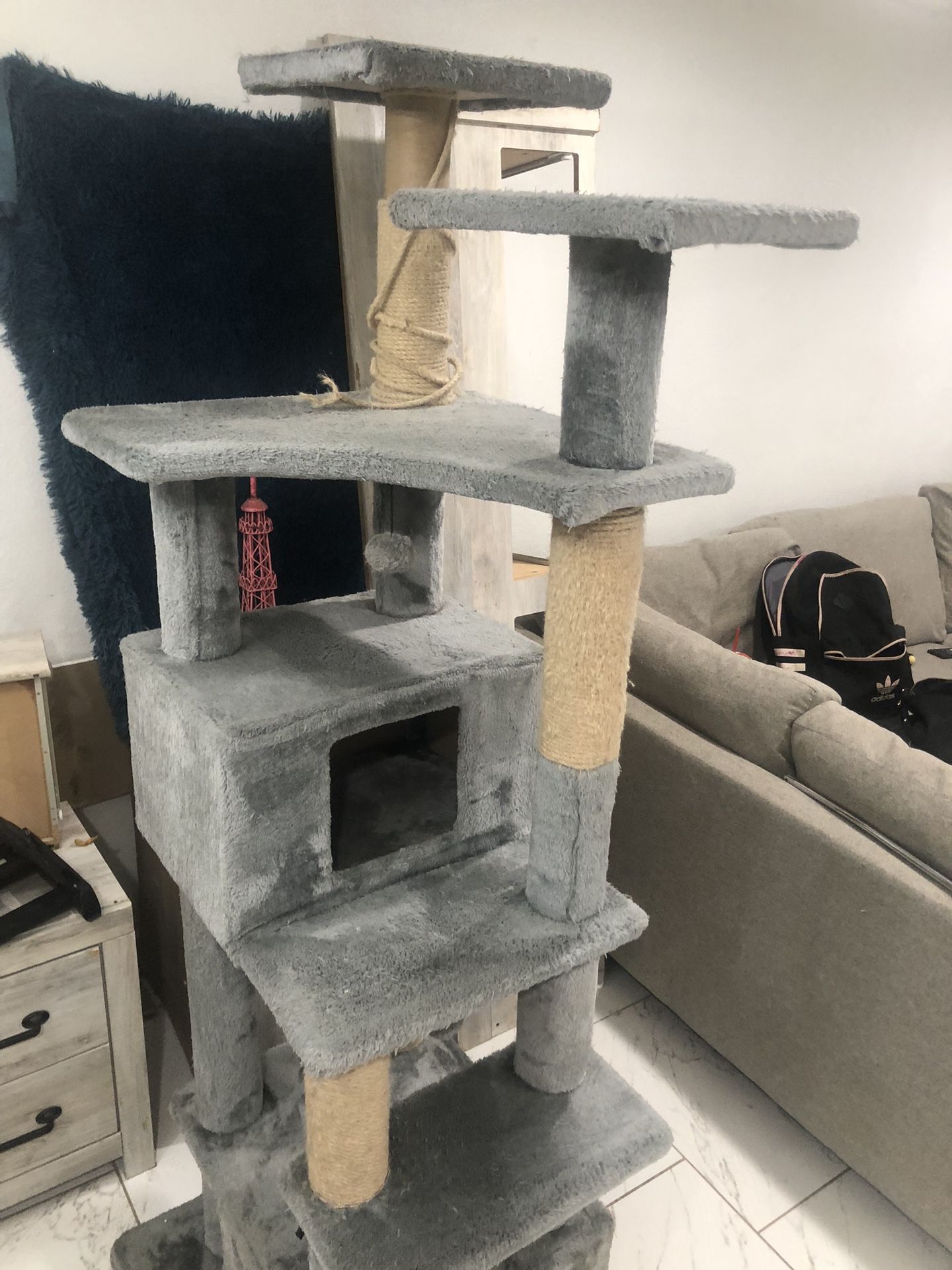 EveryYay Lookout Loft 8-Level Cat Tree for Large Cat