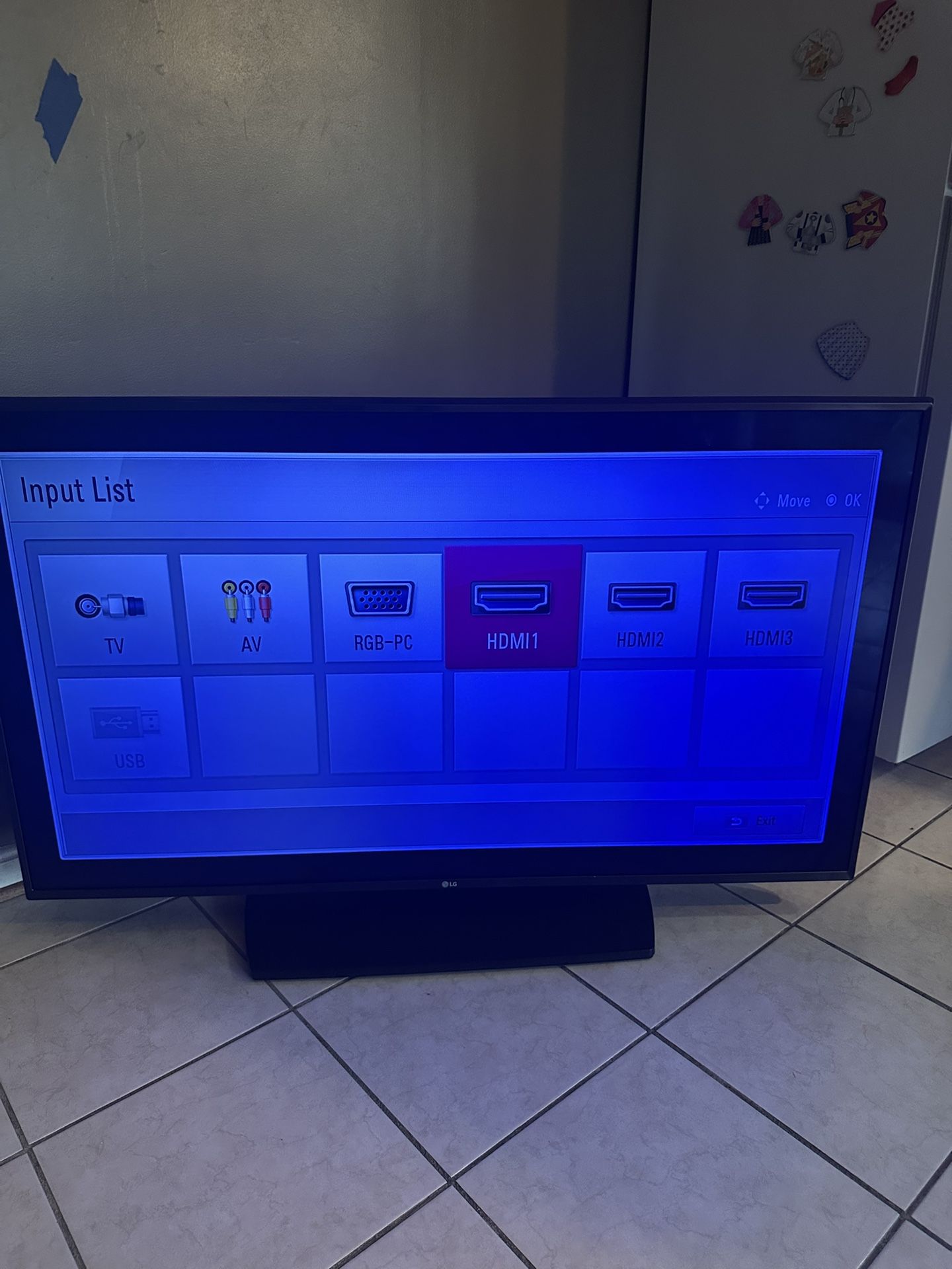 LG TV 43 Inch.