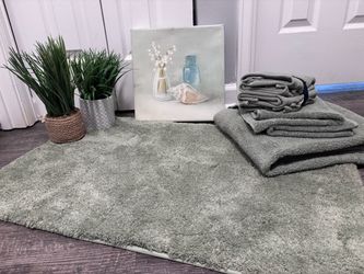 Light Green Bathroom Set