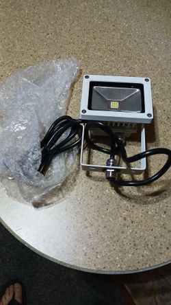 Brand New Intertek Light $40 FIRM