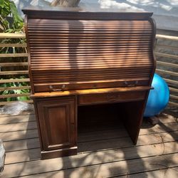 Roll top Desk Antique Design Made For Computer