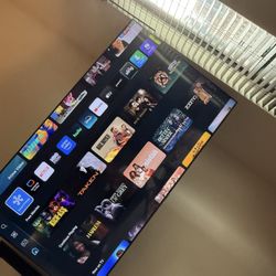 SELLING 60inch SAMSUNG SMART TV WITH MOUNT SELLING BED & DRESSER !!! ALL THREE NEED GONE ASAP