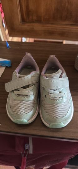 Toddler shoes