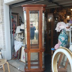  Nice VINTAGE CHINA  CABINET WITH  CARVED  GLASS  ON THE SIDES  AND  5 SHELVES 