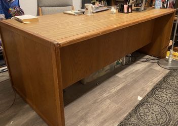 Solid OAK wood desk and chair