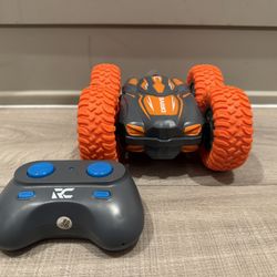 Remote Control Amphibious Stunt Car w/ Remote