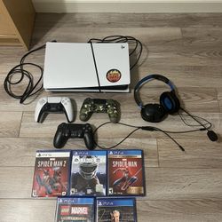 (Read Description) PS5 Disc Bundle + Controllers + Games + Headphones (Read Description)