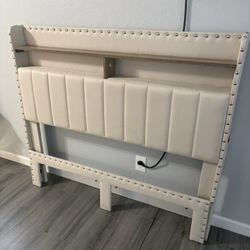 Size full bed frame And mattress