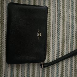 COACH Women’s small Leather Wristlet 