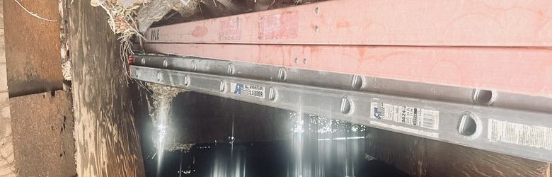 All American Aluminum Extension Ladder/200 lbs/model A3024-2/Type lll/ 24