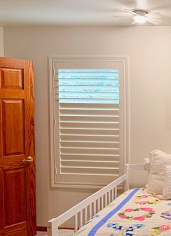 Plantation Shutters (FREE ESTIMATES & SAME DAY PRICING)- Custom, Wood, Interior Window Treatments, Coverings. Persianas de Madera. Se Habla Espanol.