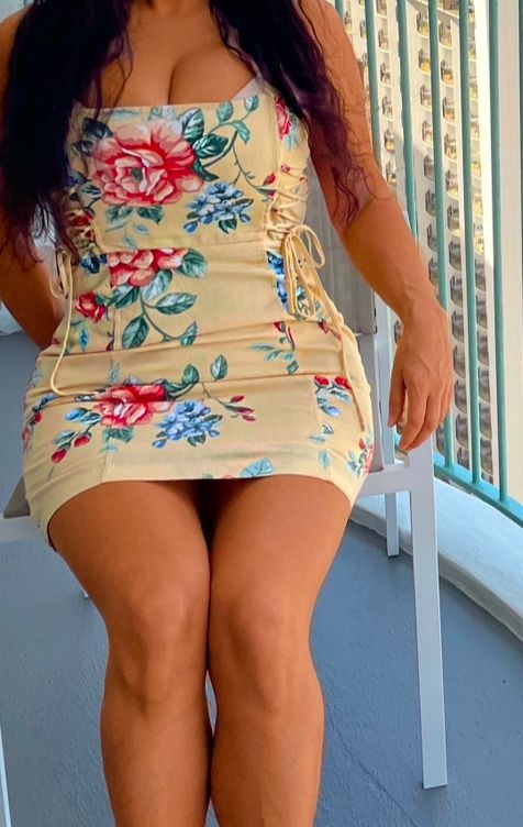 Forever 21 floral flowers sundress yellow red blue white green small dress short. Measures 24” top of chest to bottom.