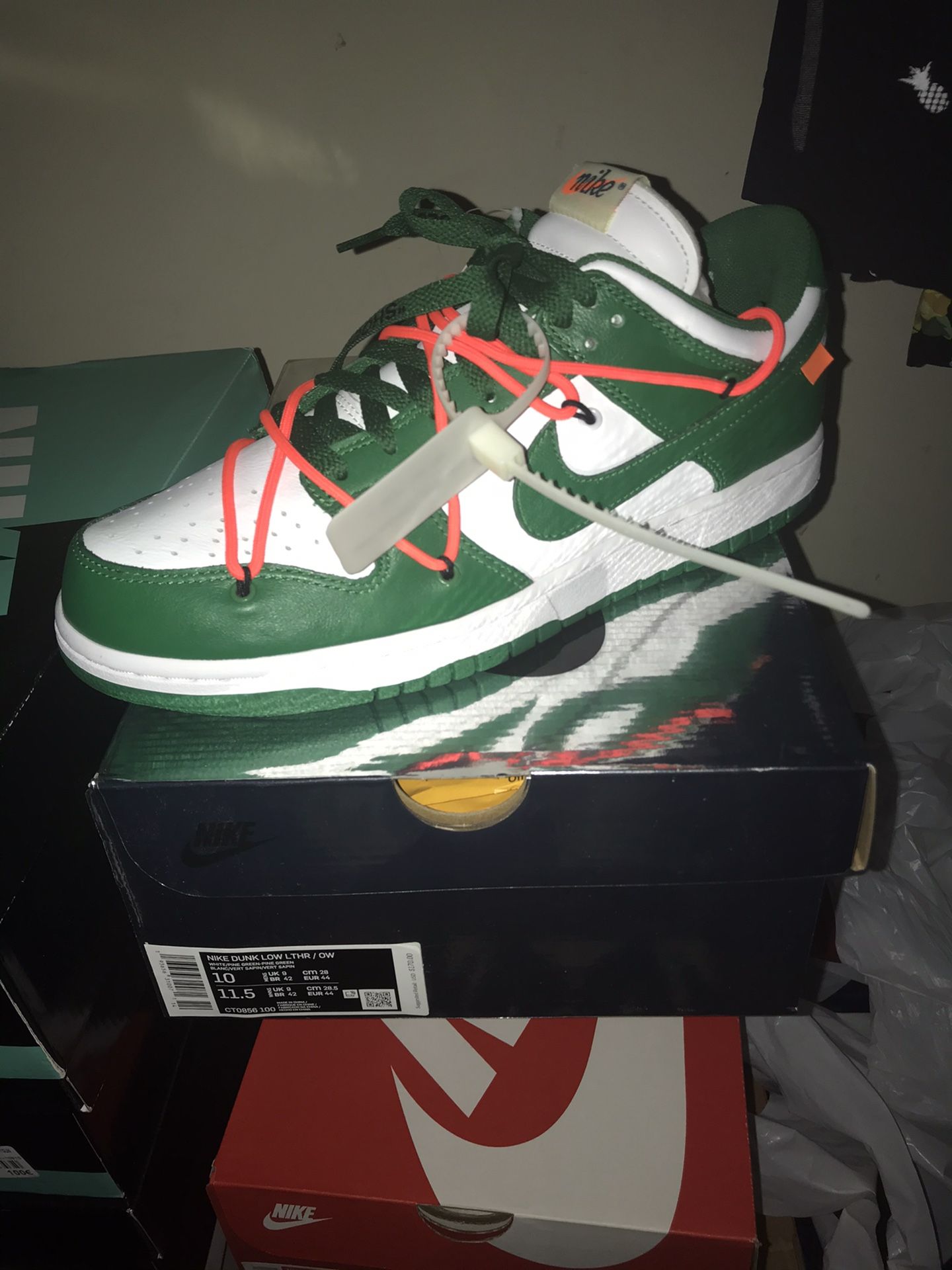 Off white pine green dunks