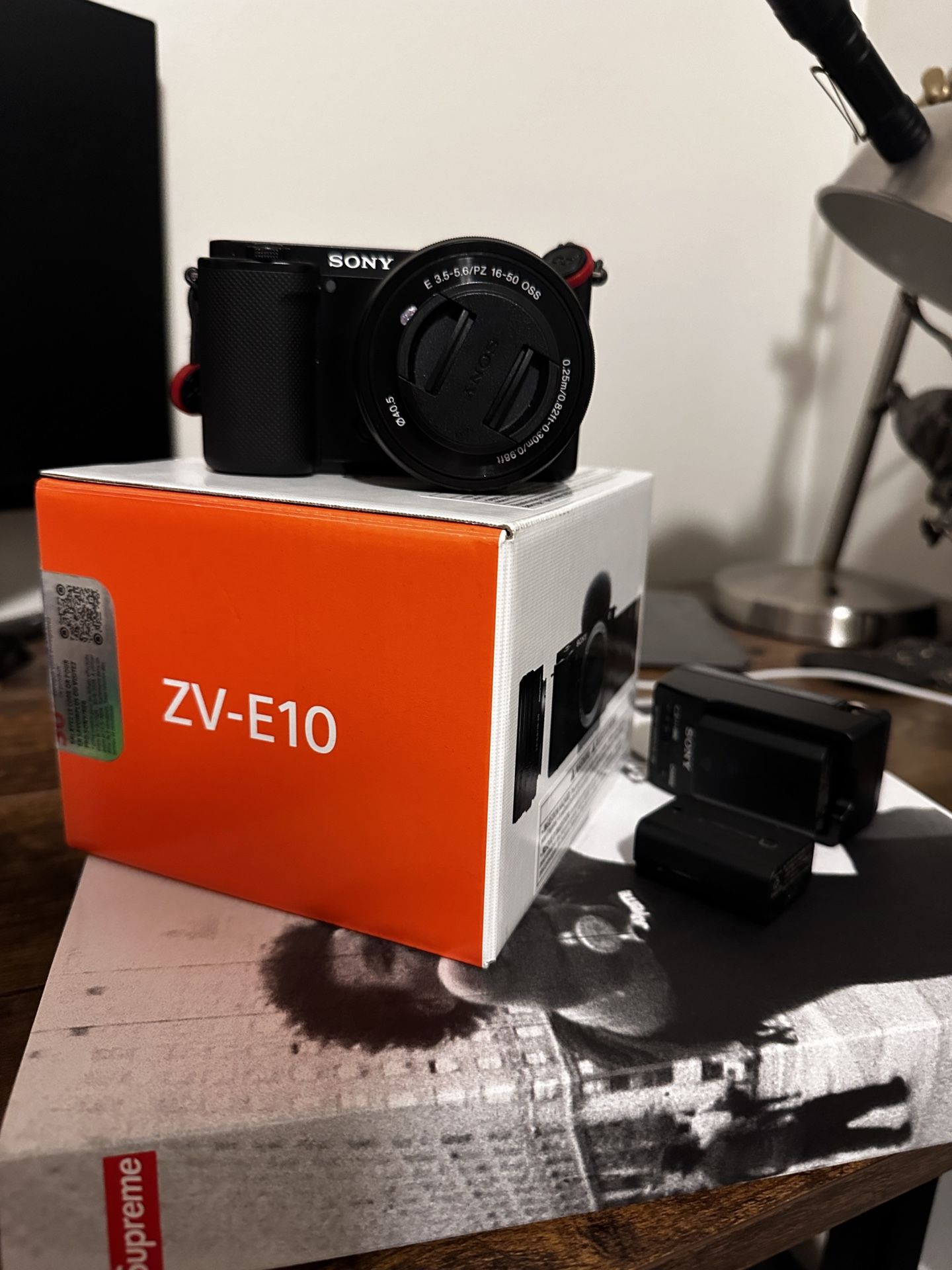 Sony ZV-E10