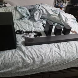 LG SL8YG 5.1.2-Channel Bluetooth Soundbar Subwoofer 440W Dolby Atmos With Additional Rear Speakers 